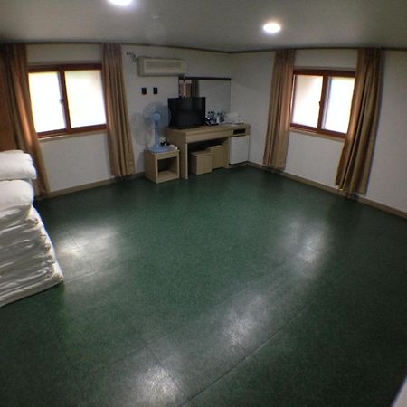 ซวนโบ ไซปัน ฮอตสปริง โฮเต็ล Motel ชองจู ห้อง รูปภาพ