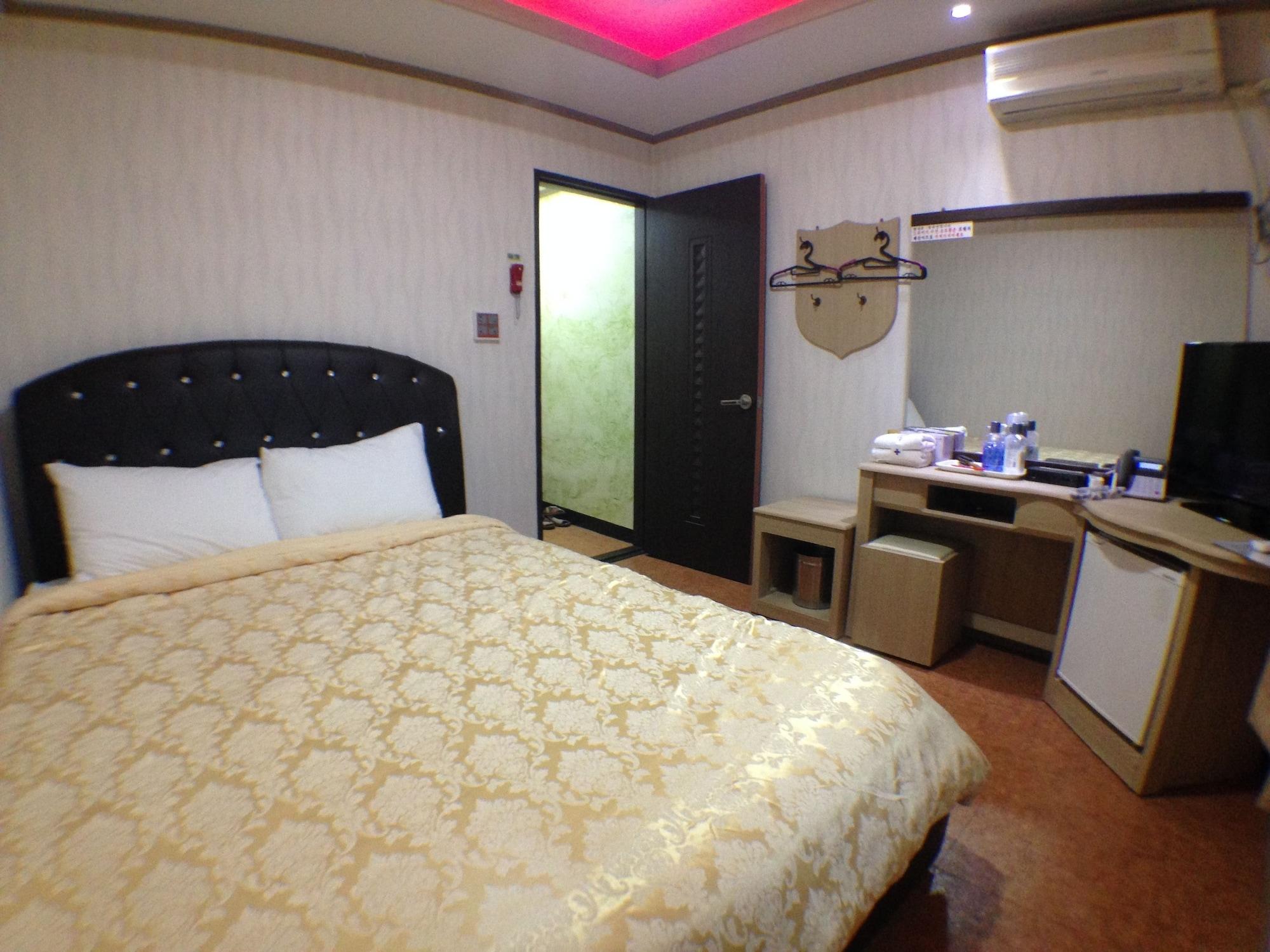ซวนโบ ไซปัน ฮอตสปริง โฮเต็ล Motel ชองจู ภายนอก รูปภาพ