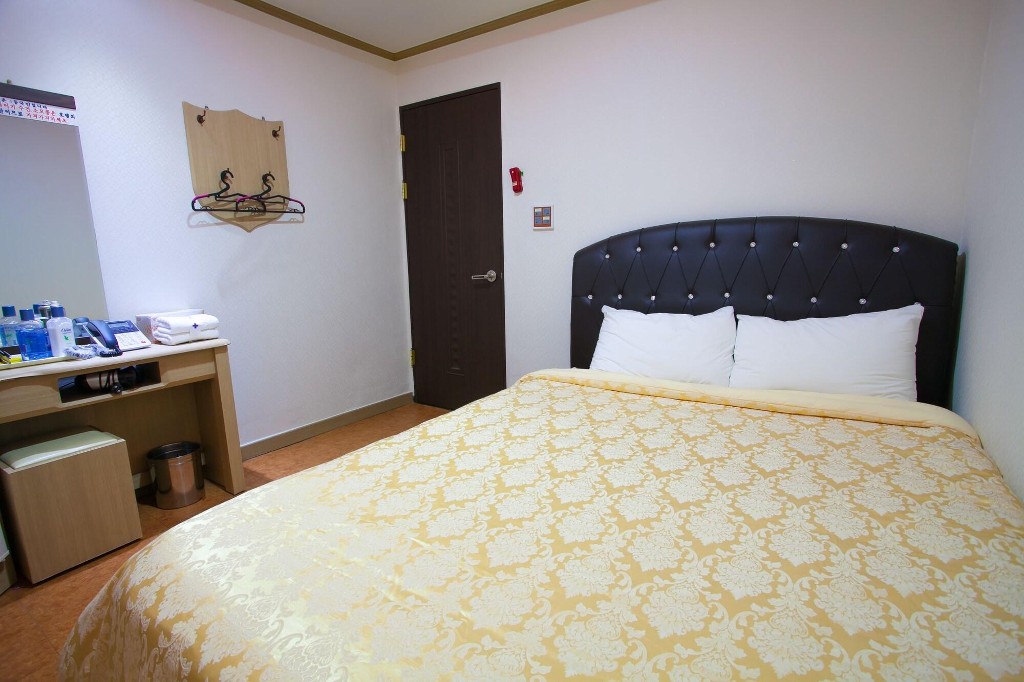 ซวนโบ ไซปัน ฮอตสปริง โฮเต็ล Motel ชองจู ภายนอก รูปภาพ