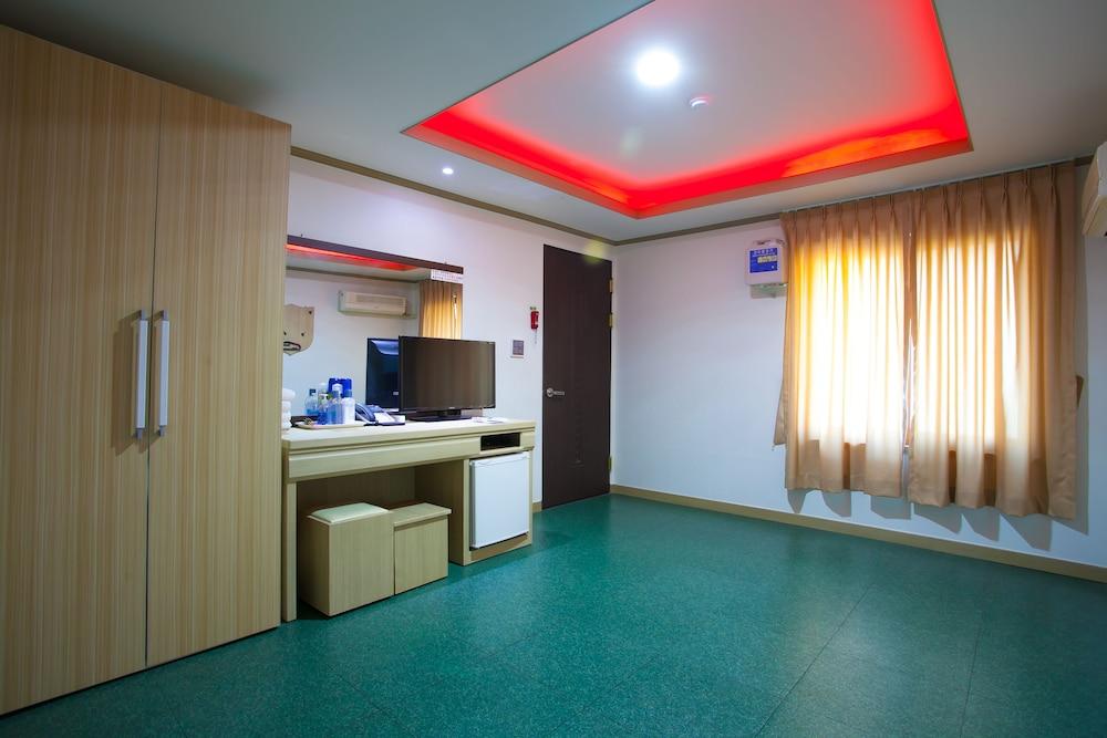ซวนโบ ไซปัน ฮอตสปริง โฮเต็ล Motel ชองจู ภายนอก รูปภาพ
